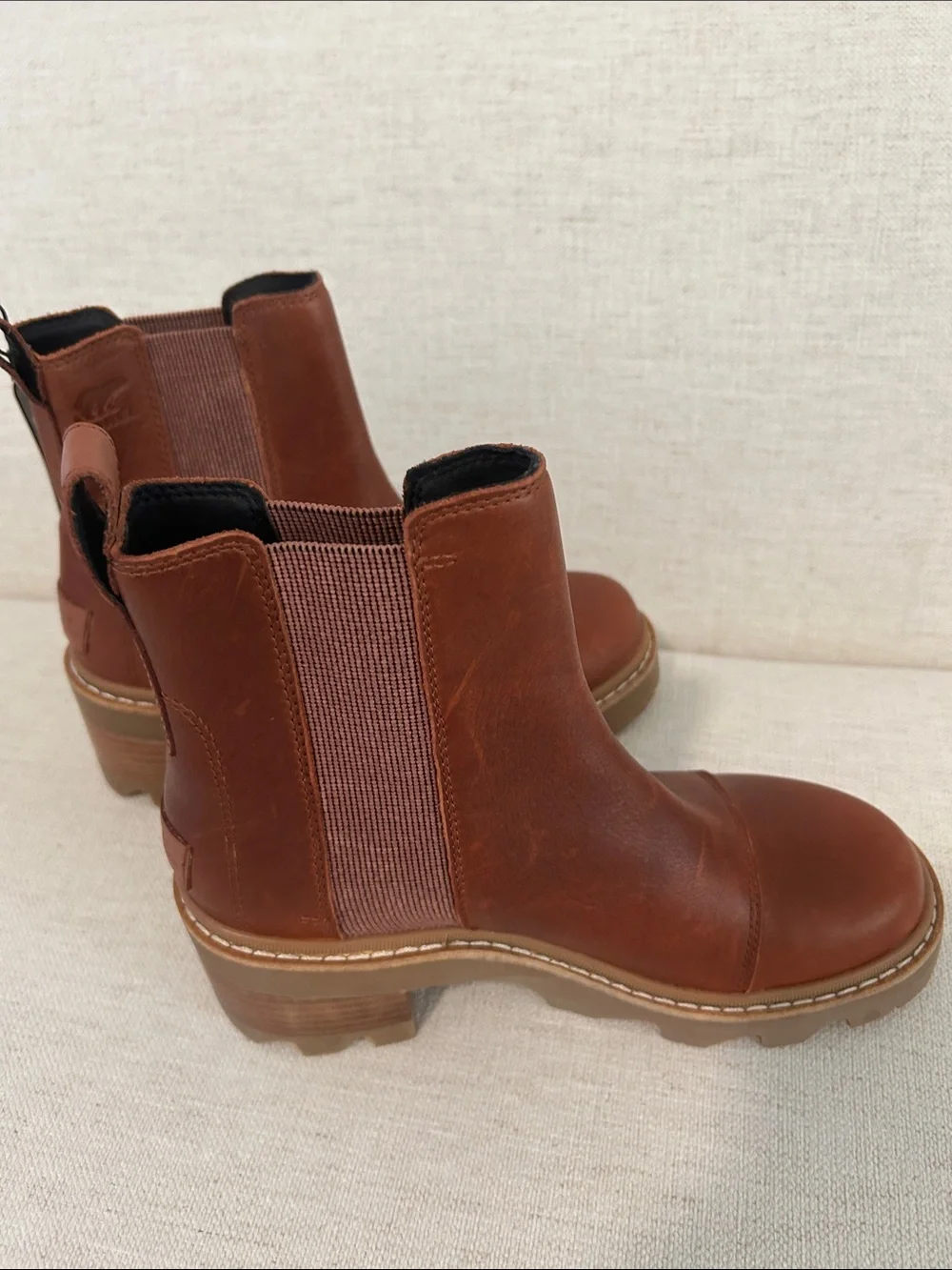 SOREL Joan Now Leather Chelsea Boot, Rustic Brown Gum, size 7, NWT No box.